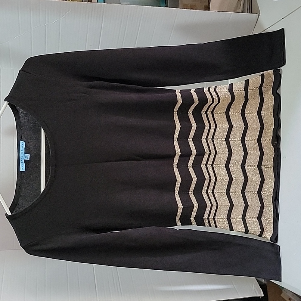 Antonio Melani xs sweater black n gold
